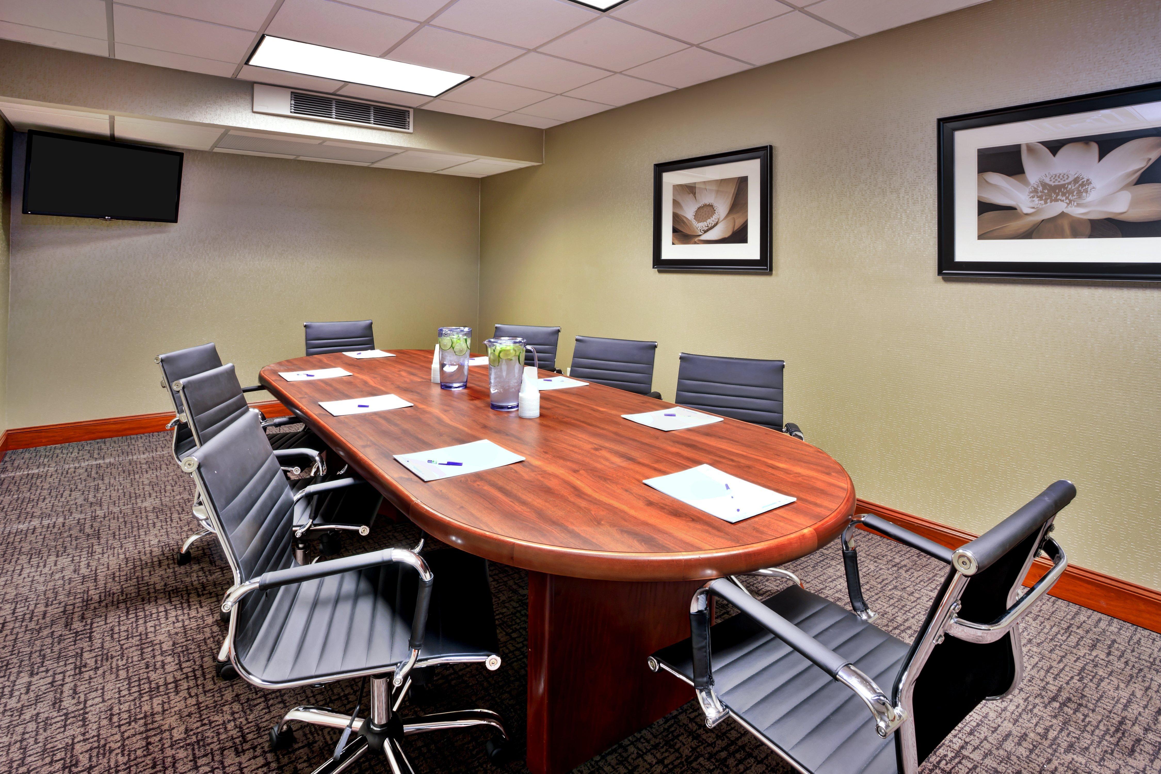 Holiday Inn Express Hotel & Suites Grand Rapids-North By Ihg Walker Exterior photo